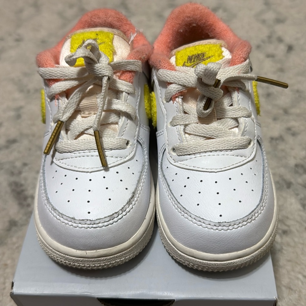 Toddler Nike sneakers
